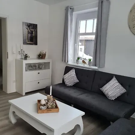 Auf Der Reuth 아파트 *